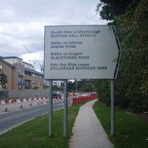 Roadside sign in Dublin 