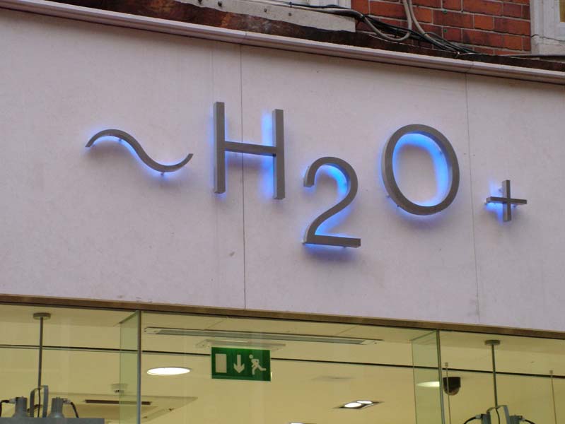 ACADEMY SIGNS Illuminating Lettering